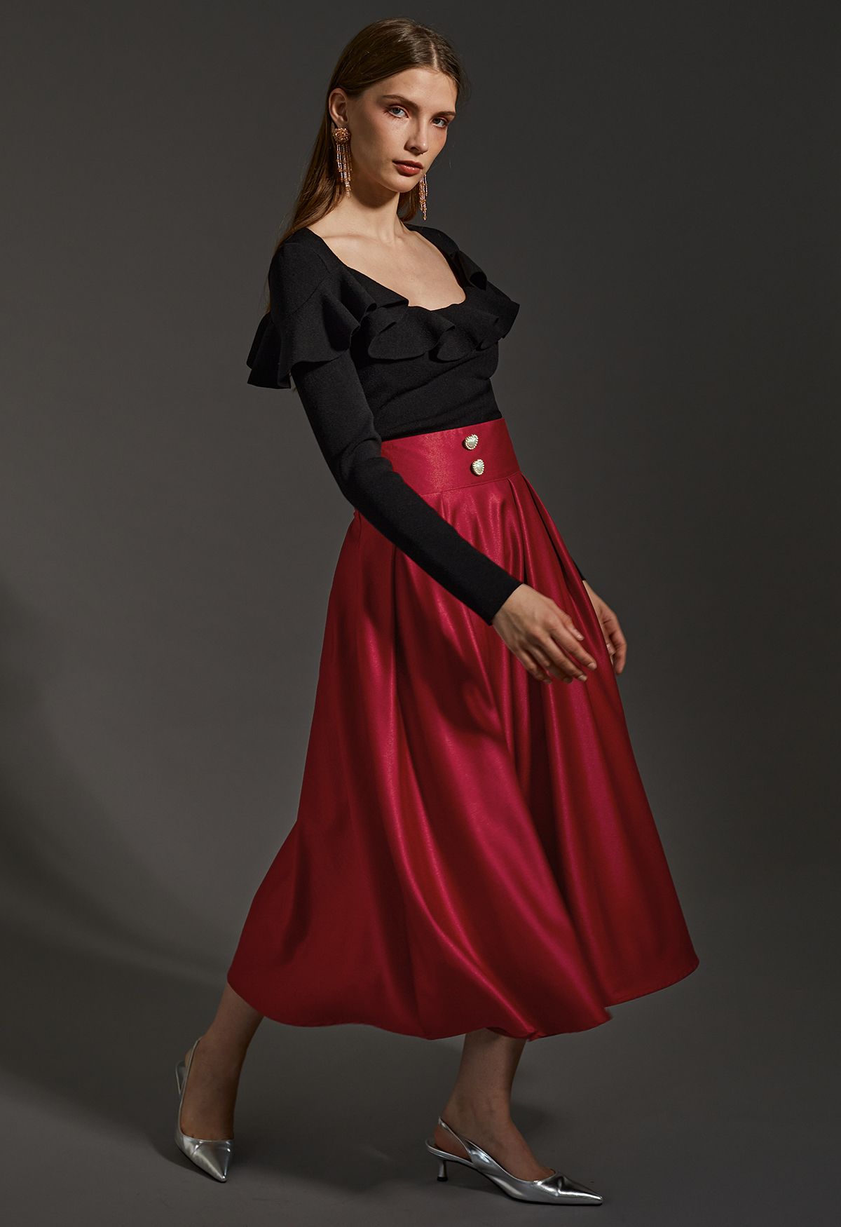 Pearl Heart Buttoned A-Line Midi Skirt in Red