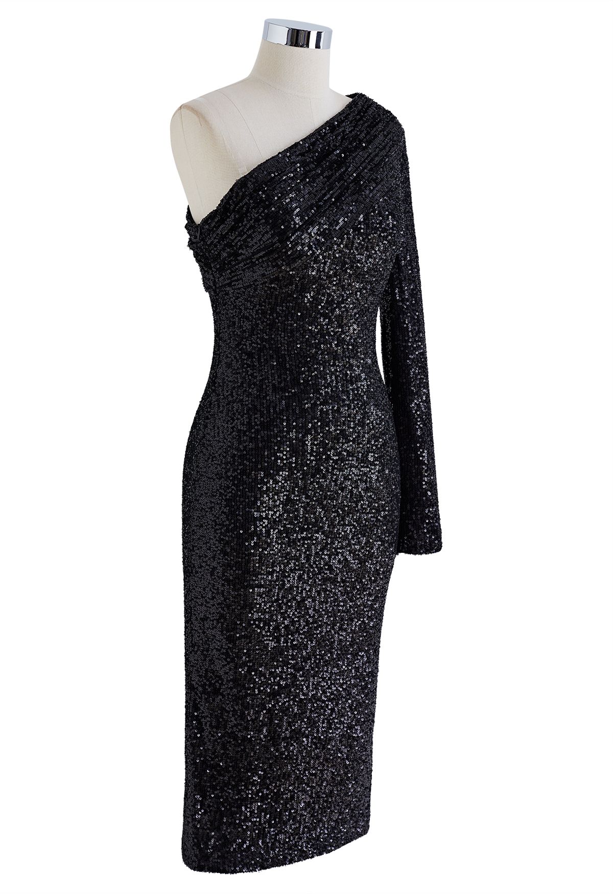 Slanted Shoulder Full Sequins Cocktail Dress in Black