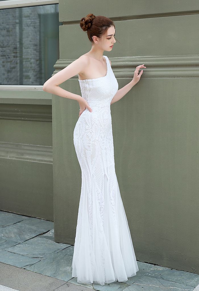 One-Shoulder Floral Lattice Sequined Mesh Gown in White