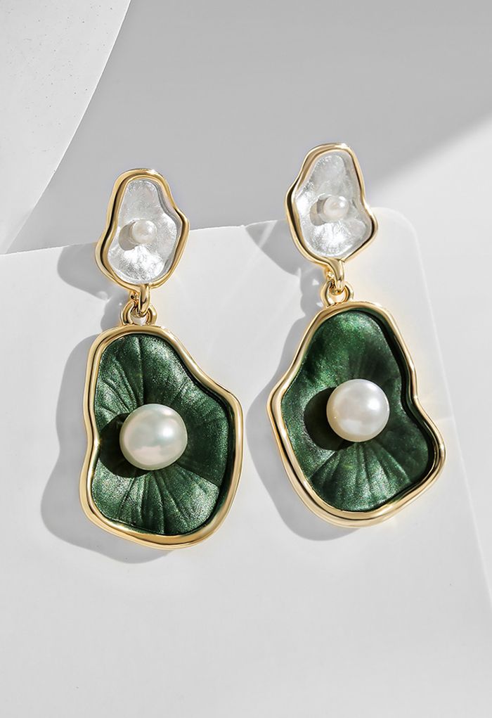 Green Leaf Pearl Earrings