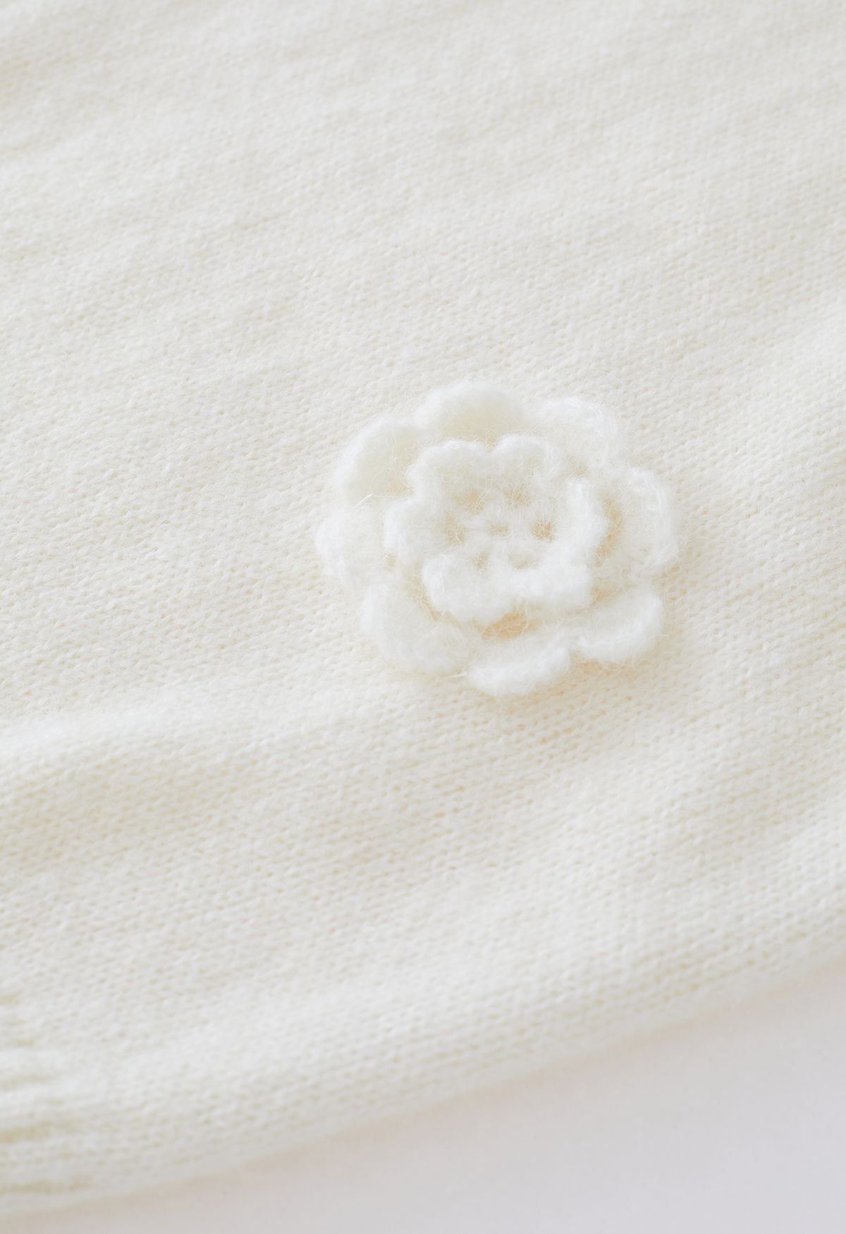 Crochet Flowers Trim Knit Top in Ivory